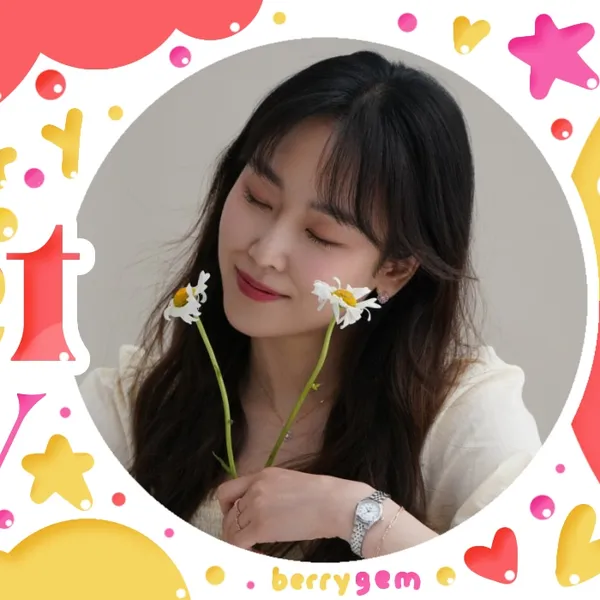 The most loved look of Seo Hyunjin today
