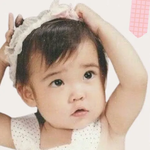 Popular photo full of fans’ love for IU