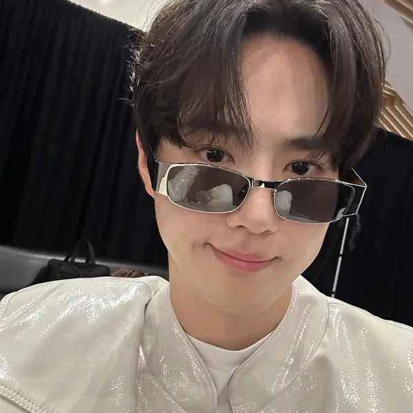 Penampilan Suho yang paling disukai hari ini