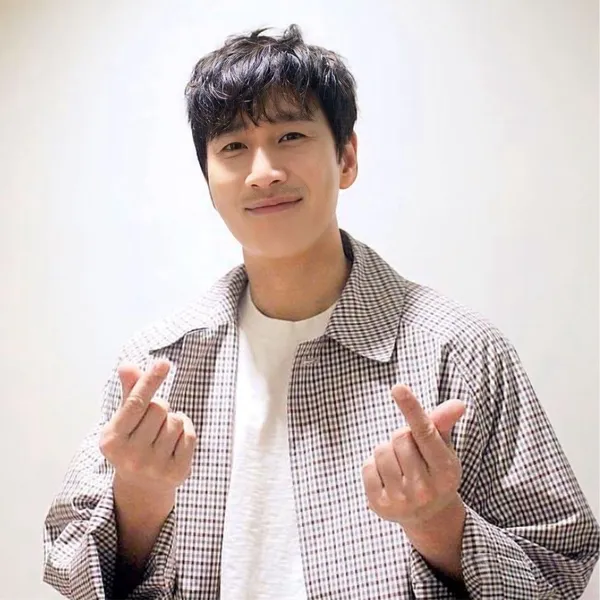 The most loved look of Lee Sunkyun today