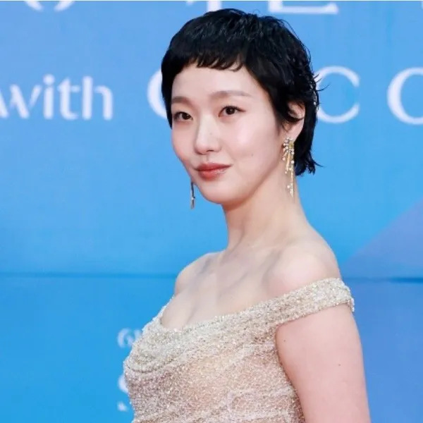 Penampilan Kim Goeun yang paling disukai hari ini
