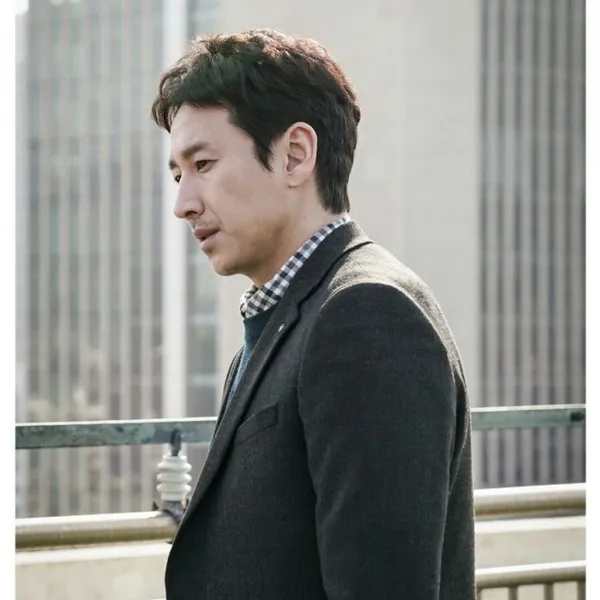 The most loved look of Lee Sunkyun today