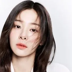 Popular photo full of fans’ love for Seol Inah