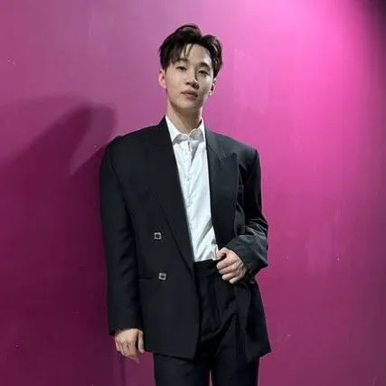 The most loved look of Henry today