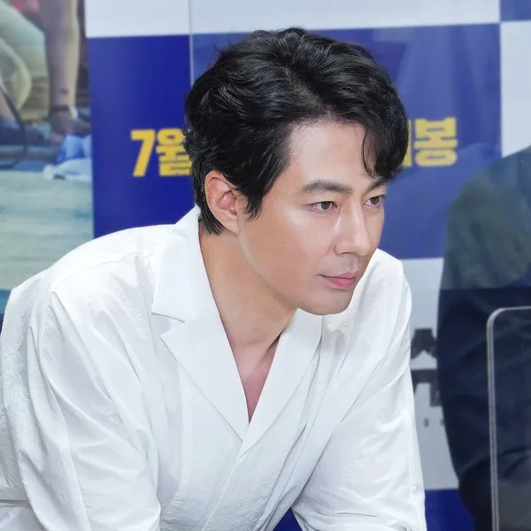 The most loved look of Jo Insung today