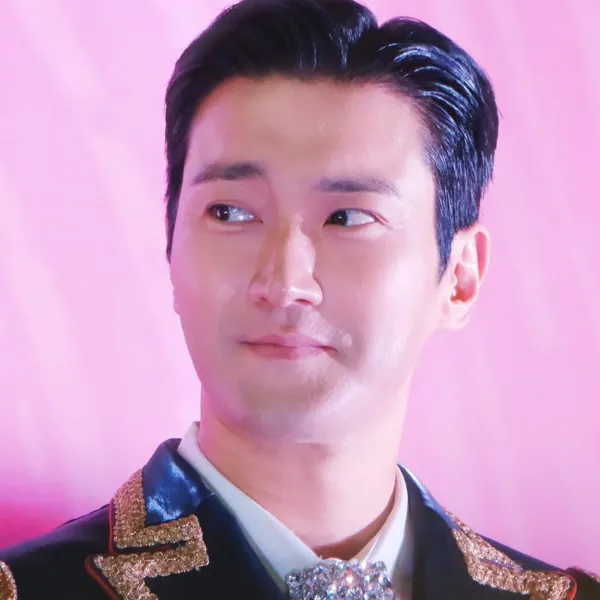 Popular photo full of fans’ love for Choi Siwon