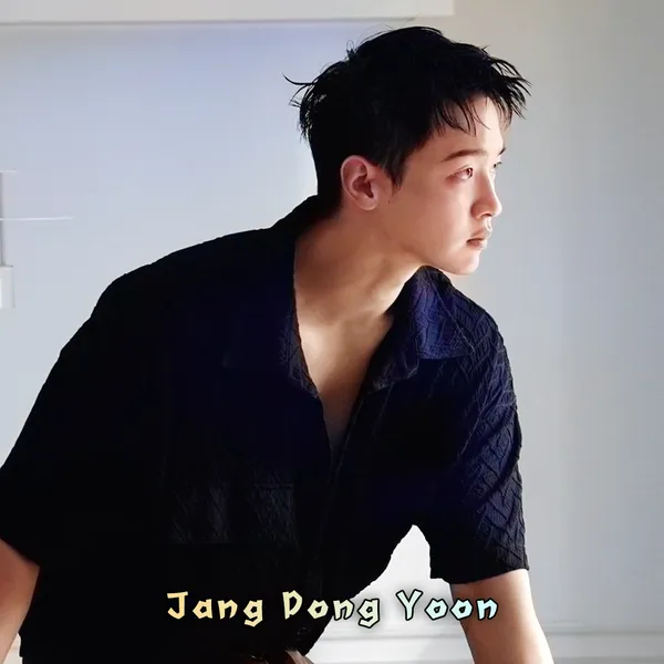 Popular photo full of fans’ love for Jang Dongyoon