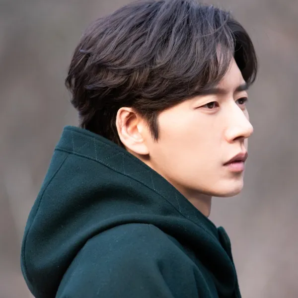 Popular photo full of fans’ love for Park Haejin