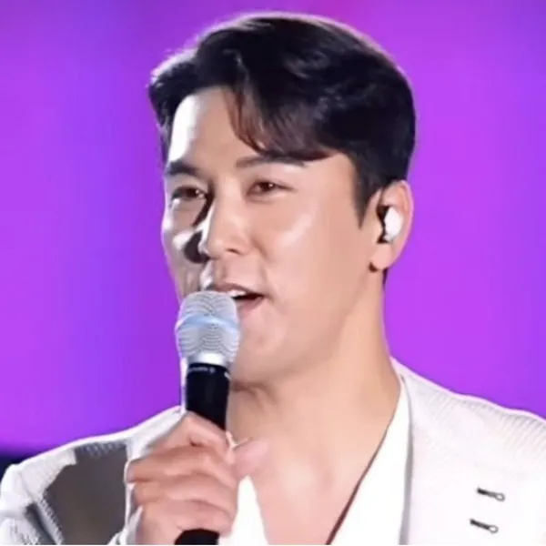 The most loved look of Jang Minho today