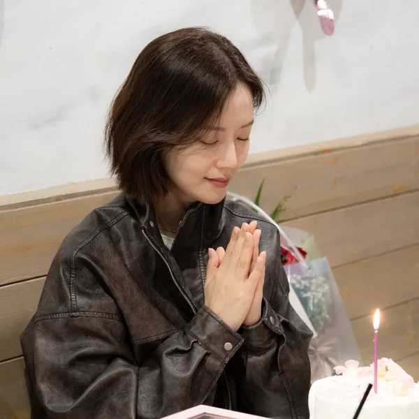 Popular photo full of fans’ love for Moon Chaewon