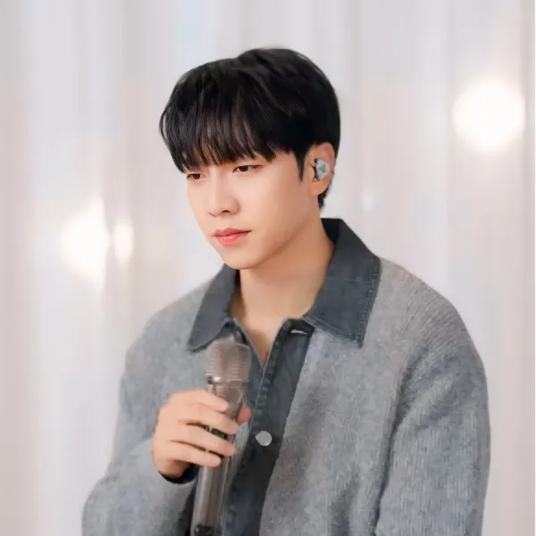 Top moment of Lee Seunggi chosen by fans