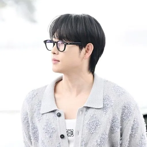 The most loved look of Lim Siwan today