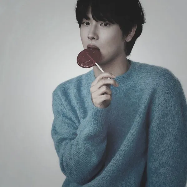 The most loved look of Lim Siwan today