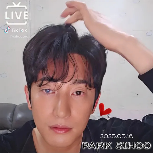 Popular photo full of fans’ love for Park Sihoo