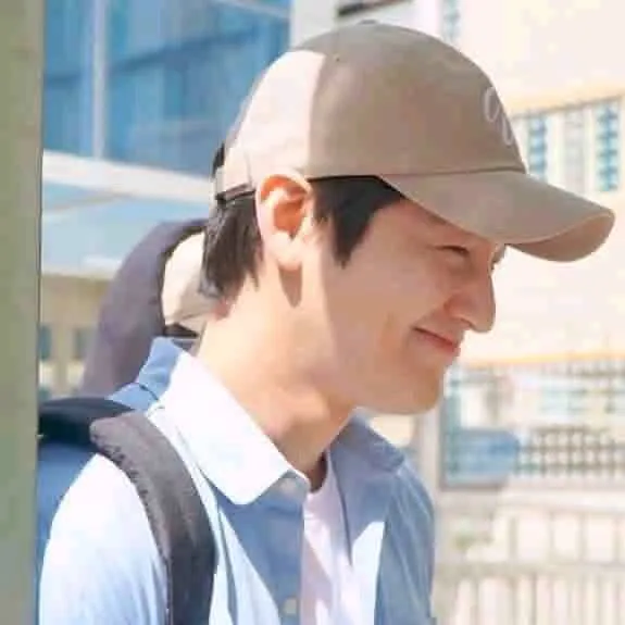 Popular photo full of fans’ love for Kim Bum