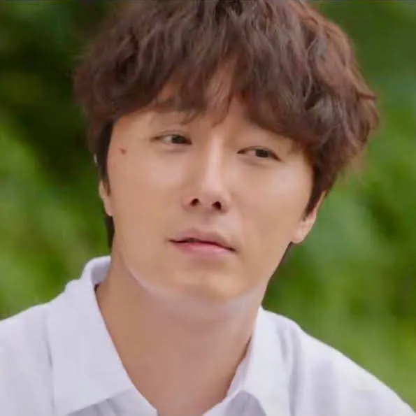 The most loved look of Jung Ilwoo today