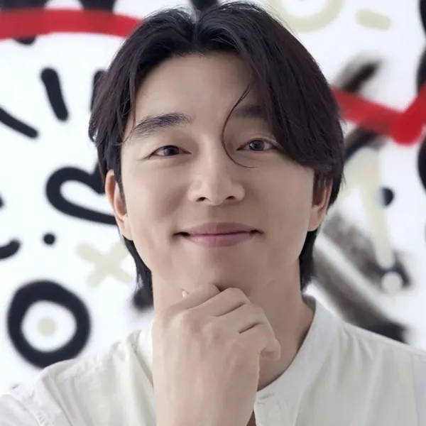 Popular photo full of fans’ love for Gong Yoo