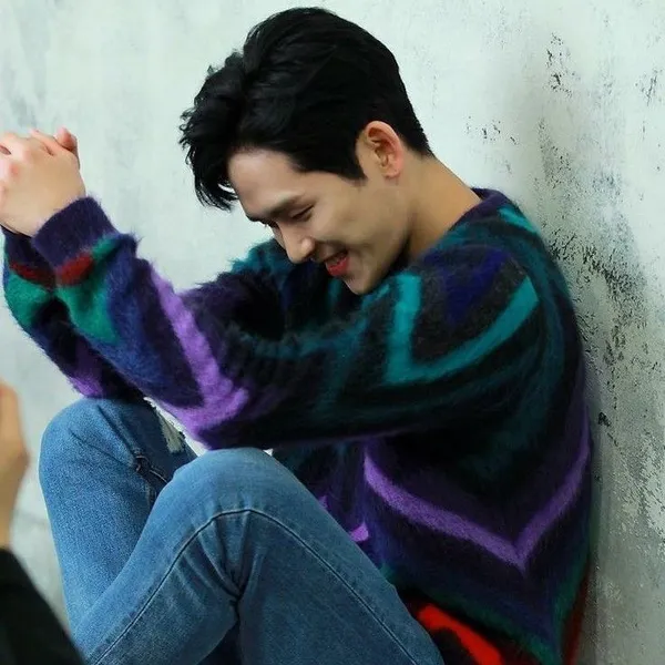 The most loved look of Hoya today