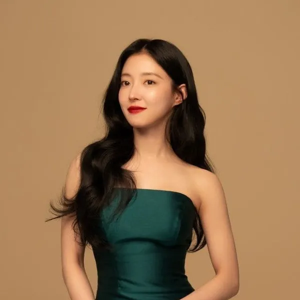 Popular photo full of fans’ love for Lee Seyoung