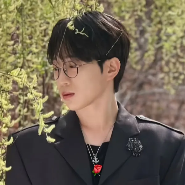 Popular photo full of fans’ love for An Sunghoon