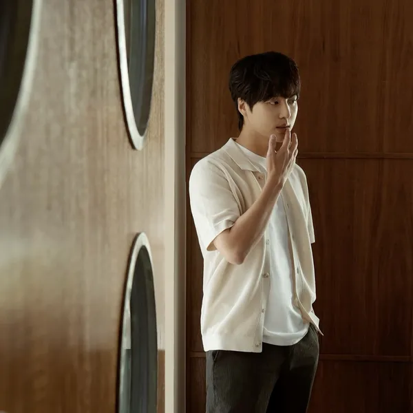 The most loved look of Yang Sejong today