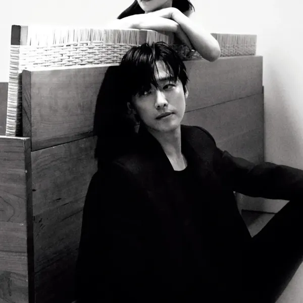 Popular photo full of fans’ love for Namkoong Min