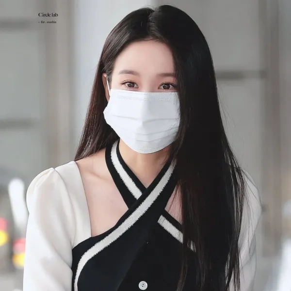 Popular photo full of fans’ love for Park Eunbin