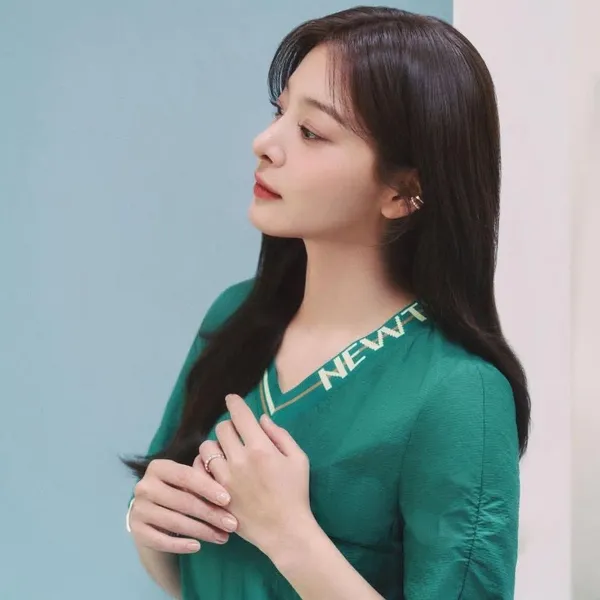 Popular photo full of fans’ love for Seol Inah