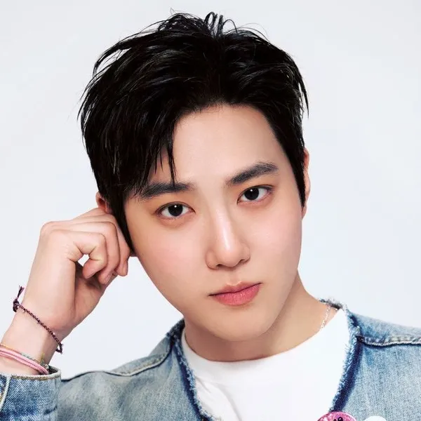 The most loved look of Suho today