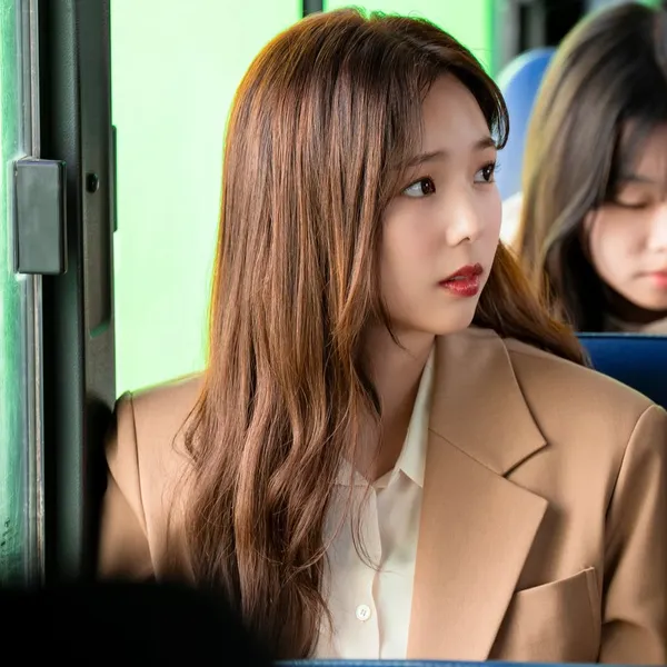 The most loved look of Chae Subin today