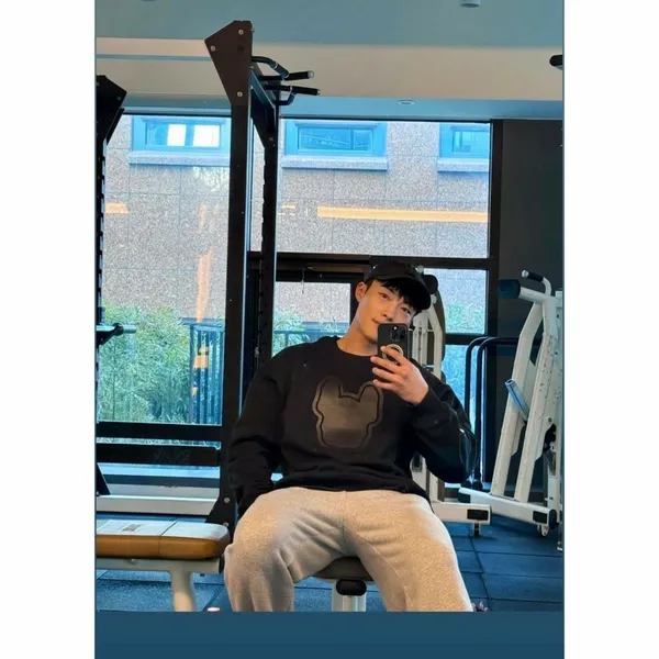 充滿粉絲愛的禹棹煥人氣照片