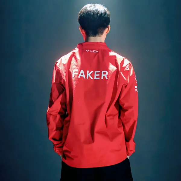 Popular profile image of Faker selected by vote