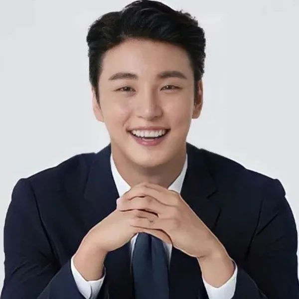 Popular photo full of fans’ love for Yoon Shiyoon