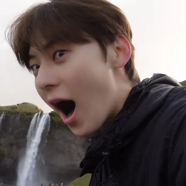 Top moment of Hwang Minhyun chosen by fans