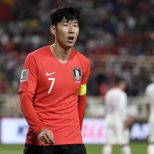 Popular photo full of fans’ love for Son Heungmin