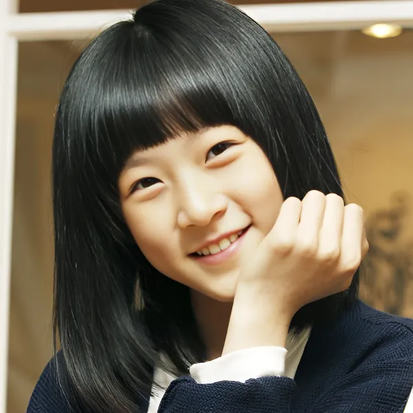 The most loved look of Kim Saeron today