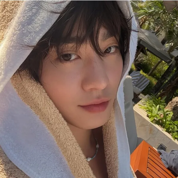 Popular photo full of fans’ love for Ahn Hyoseop