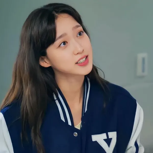 Popular photo full of fans’ love for Han Jihyun