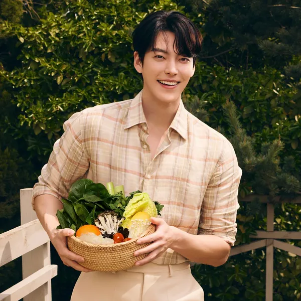 Top moment of Kim Woobin chosen by fans