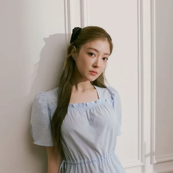 Popular photo full of fans’ love for Lee Seyoung
