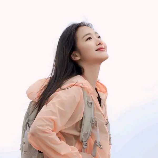 Popular photo full of fans’ love for Kim Goeun