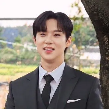 Popular photo full of fans’ love for Choo Hyukjin
