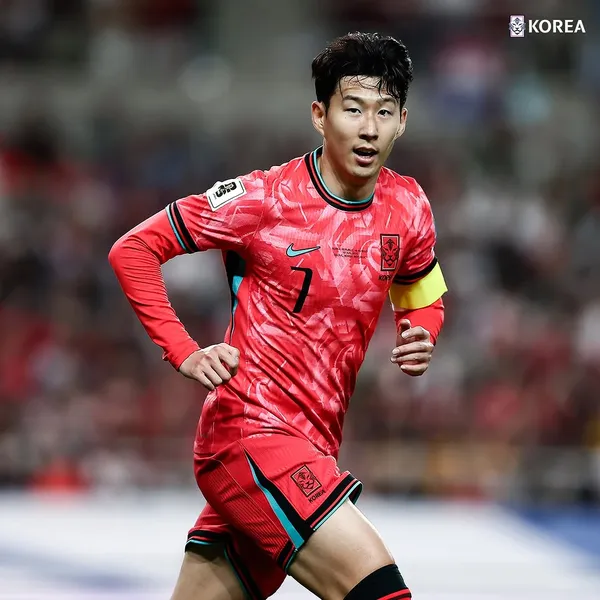 Today’s standout profile photo of Son Heungmin on Choeaedol Celeb