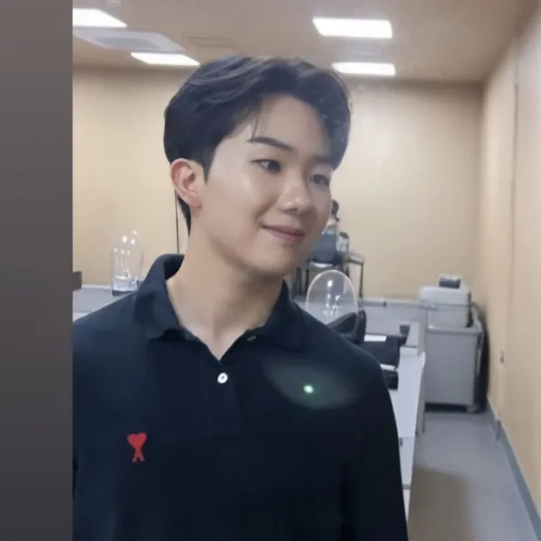 The most loved look of Nam Seungmin today
