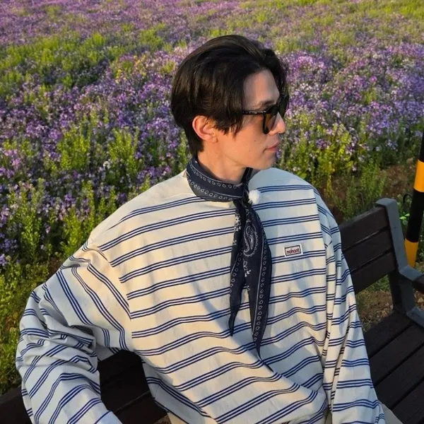 Popular photo full of fans’ love for Lee Dongwook