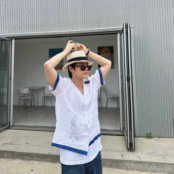 The most loved look of Suho today