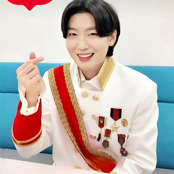 The most loved look of Kim Yongbin today