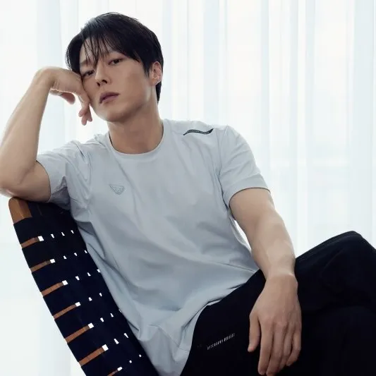 Popular photo full of fans’ love for Jang Kiyong