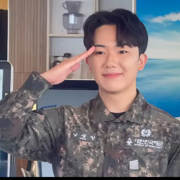 Popular photo full of fans’ love for Nam Seungmin