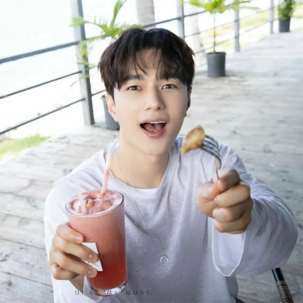 Top moment of Kim Myungsoo (L) chosen by fans